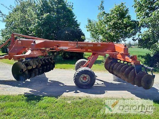 Kuhn XM32 Brony