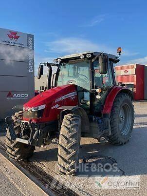 Massey Ferguson 5713S Ciągniki rolnicze