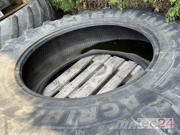 Michelin 20.8R38 Opony, koła i felgi
