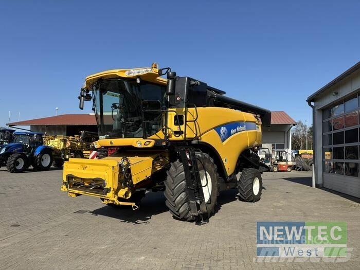 New Holland CX 8060 Kombajny zbożowe