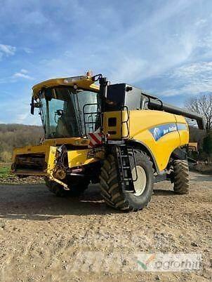 New Holland CX 8090 Kombajny zbożowe