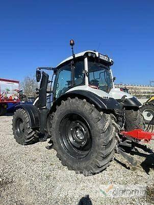 Valtra T215A Ciągniki rolnicze