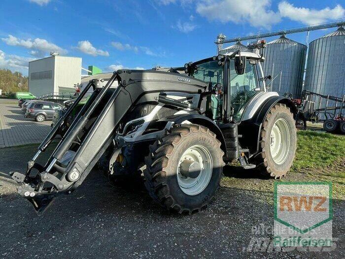 Valtra T215D Ciągniki rolnicze