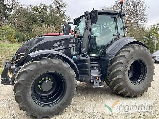 Valtra T215D Ciągniki rolnicze