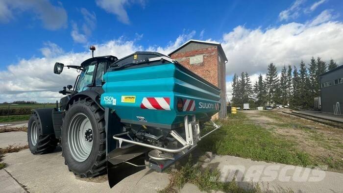  X50+ Rozrzutnik nawozów mineralnych