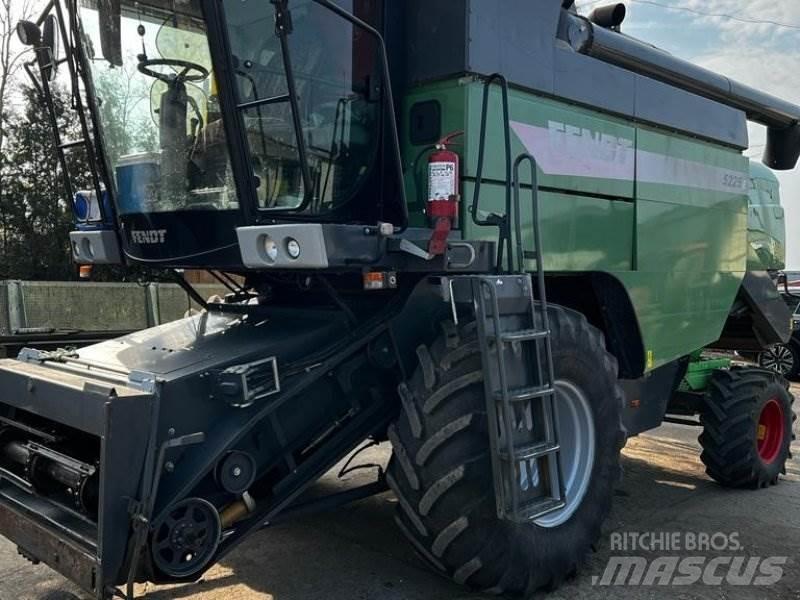 Fendt 5225 E Kombajny zbożowe