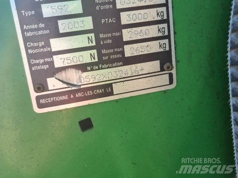 John Deere 592 Prasy zwijające