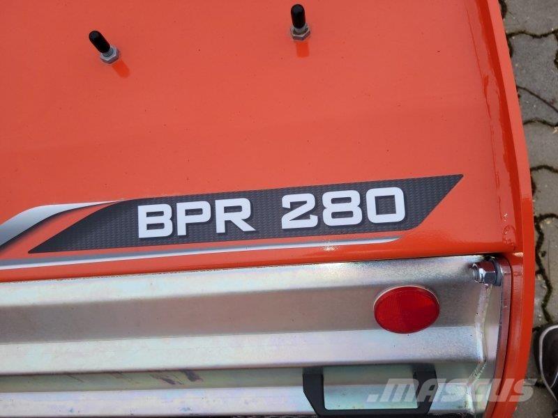 Kuhn BPR 280 Kompostery