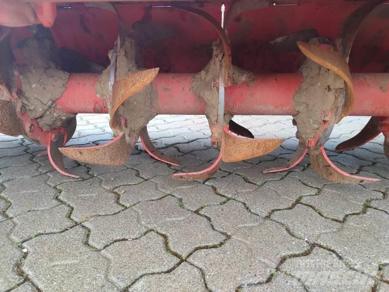 Kuhn EL 82-205 Glebogryzarki