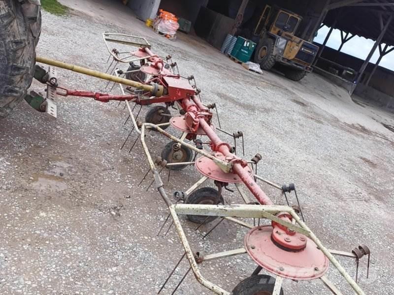 Kuhn GF 671 Zgrabiarki i przetrząsacze