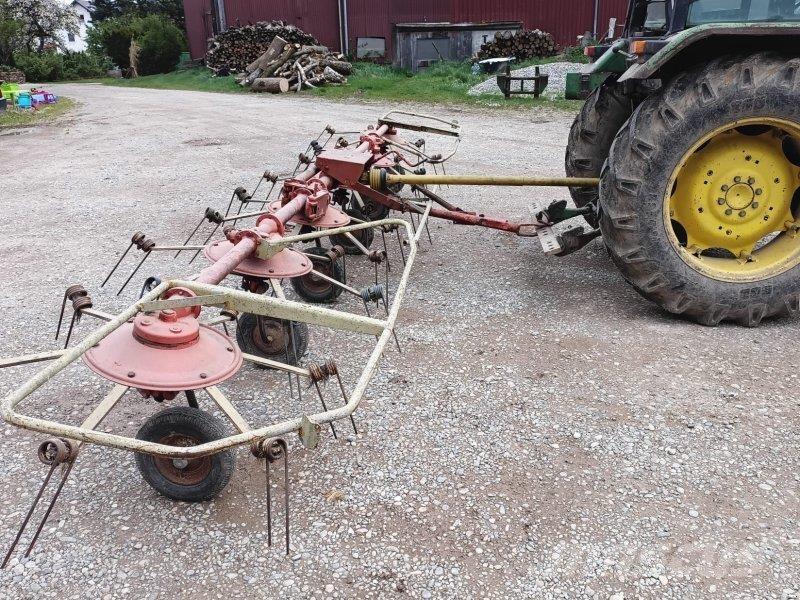 Kuhn GF 671 Zgrabiarki i przetrząsacze