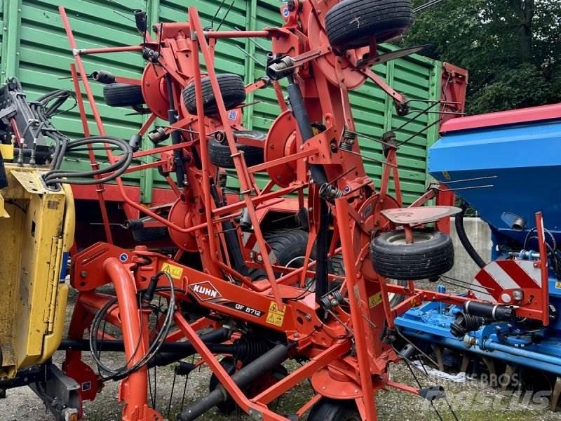 Kuhn GF 8712 Zgrabiarki i przetrząsacze