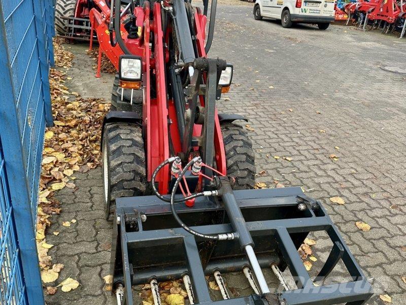 Schäffer 2028 Ładowacze i koparki czołowe