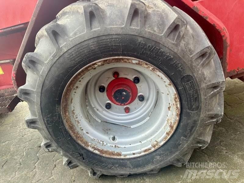 Schäffer 3550 Ładowacze i koparki czołowe