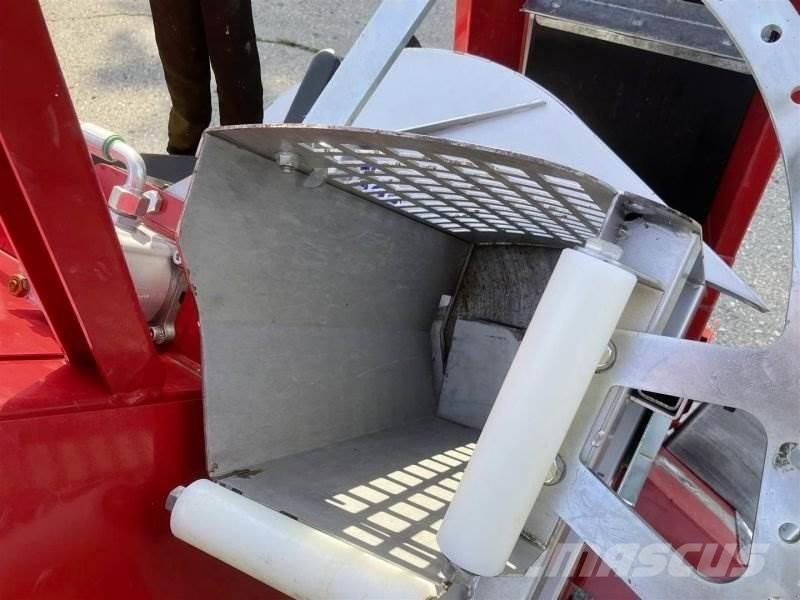  SIT - 700 P 2 Łuparki, pilarki i wiórkarki