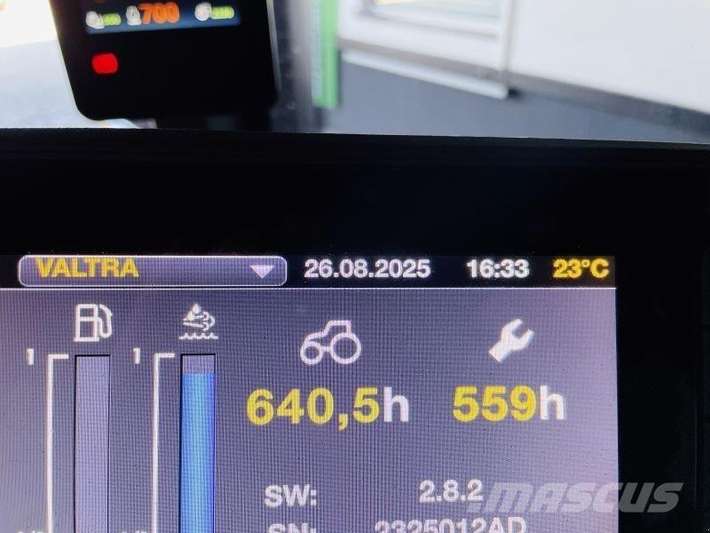 Valtra T215D Ciągniki rolnicze