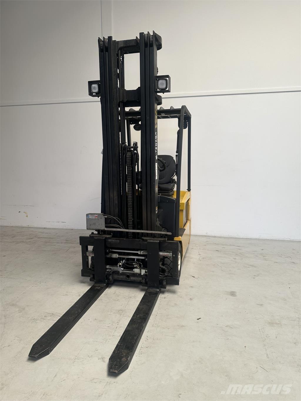 Yale ERP16ATF AC (SWB) Wózki elektryczne