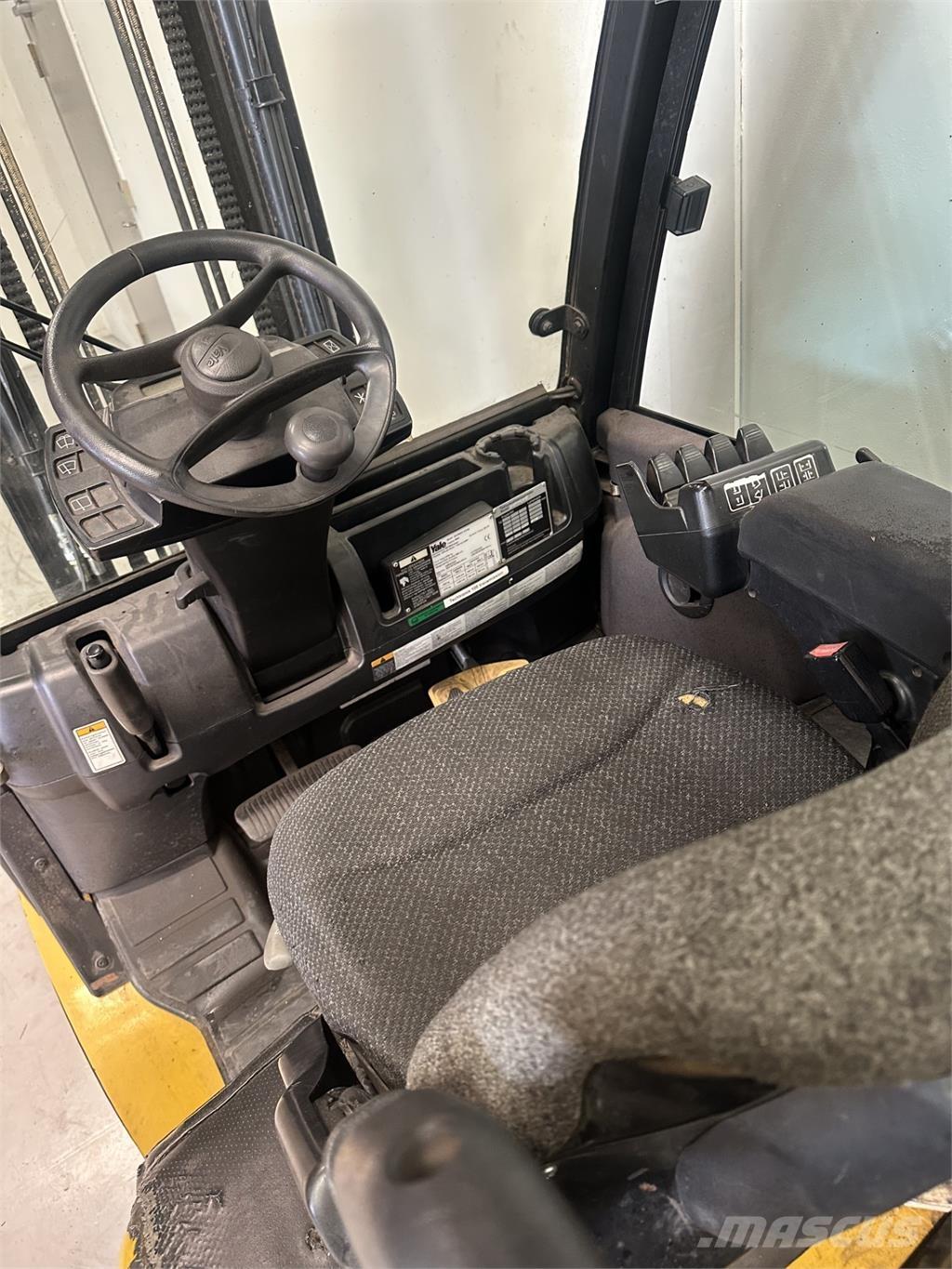 Yale GLP30VX Wózki LPG