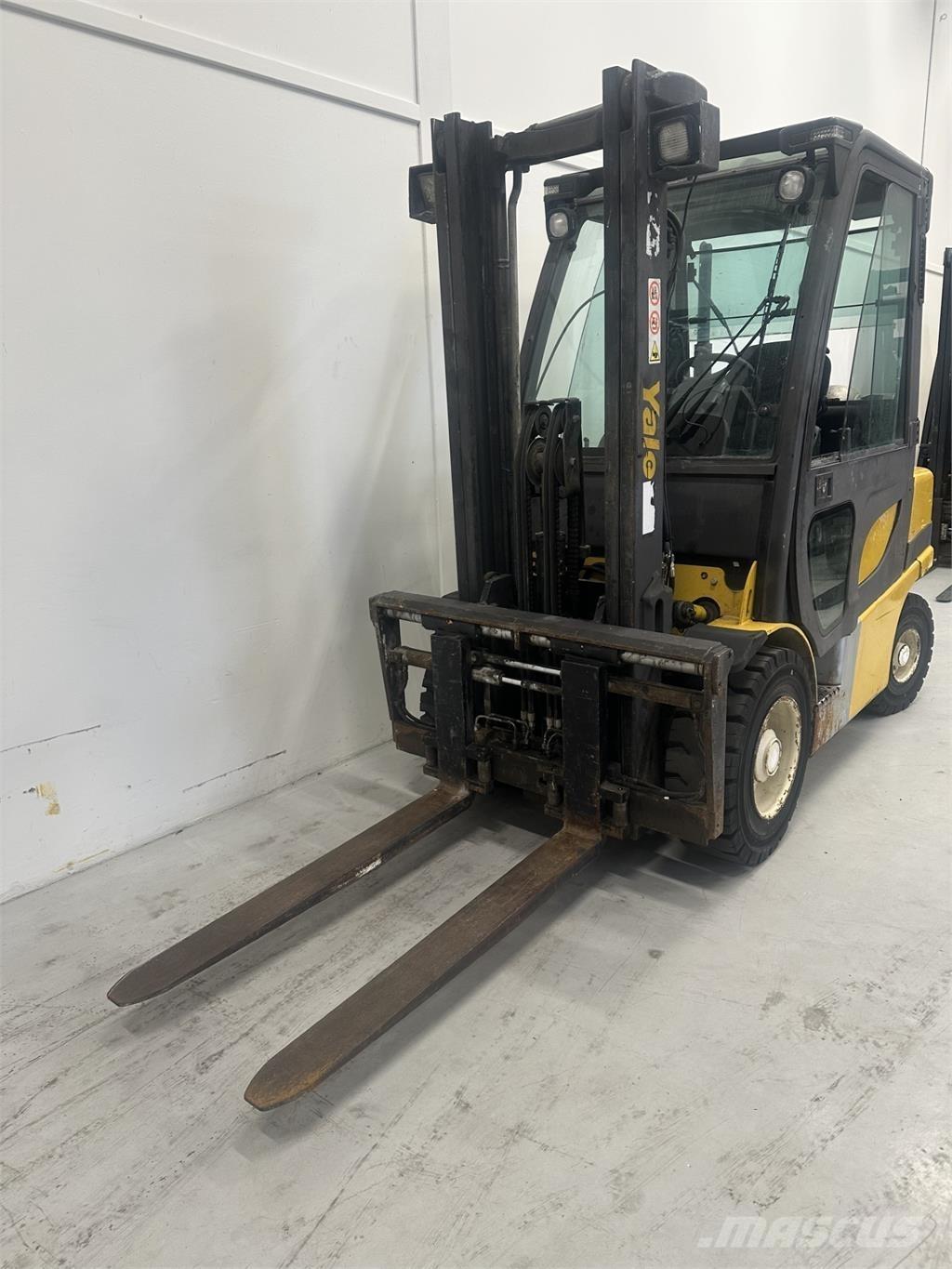 Yale GLP30VX Wózki LPG