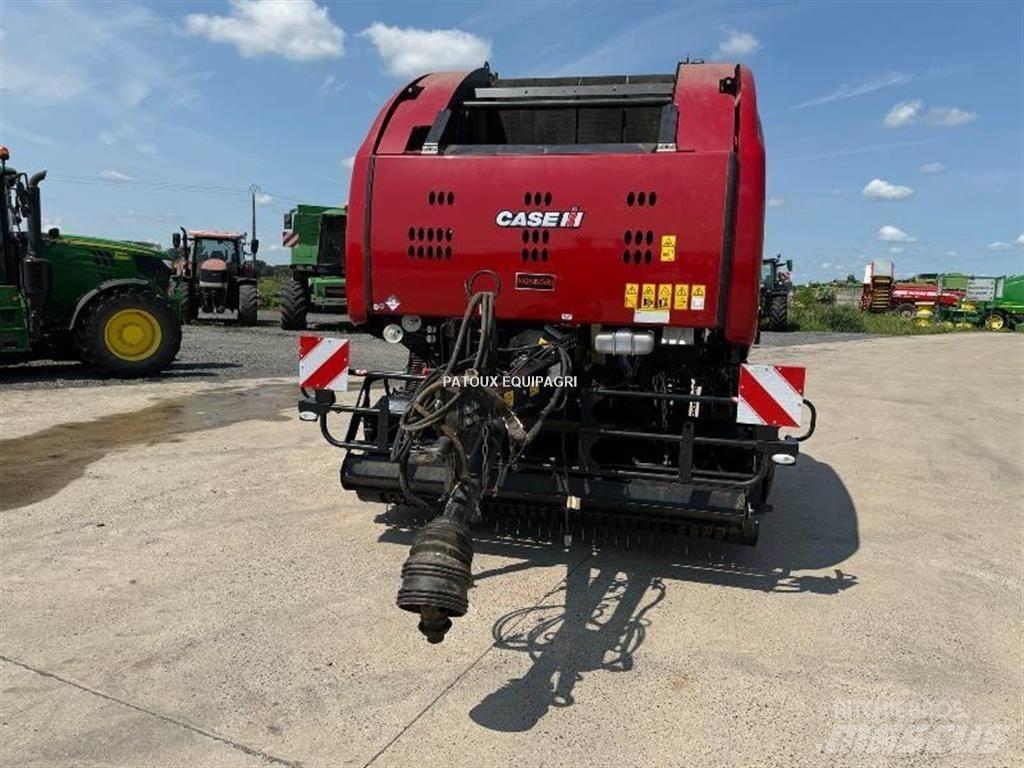 Case IH RB465 Prasy zwijające