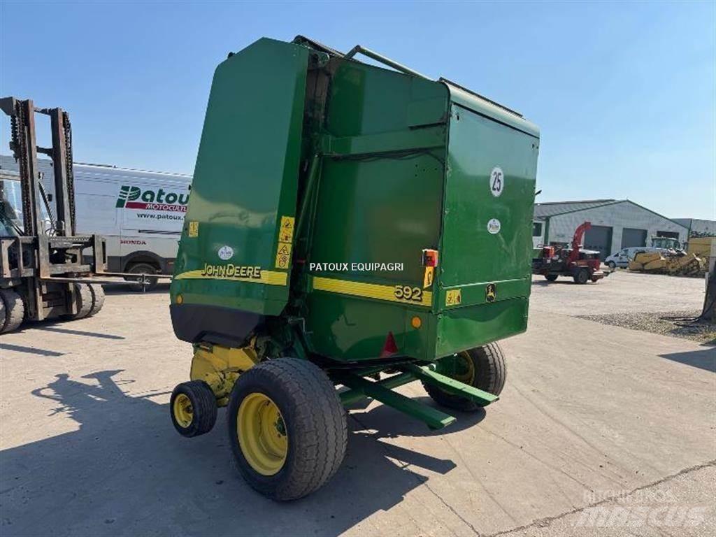 John Deere 592 Prasy zwijające