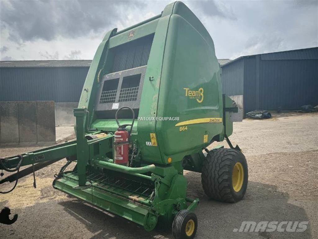 John Deere 864 Prasy zwijające