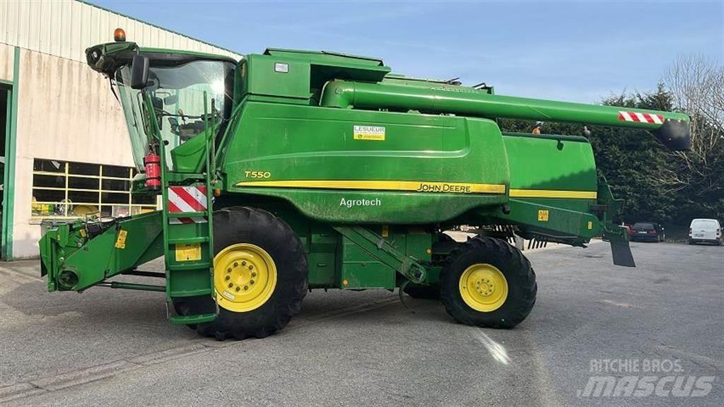 John Deere T 550 Kombajny zbożowe