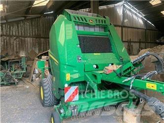John Deere V461M Prasy zwijające