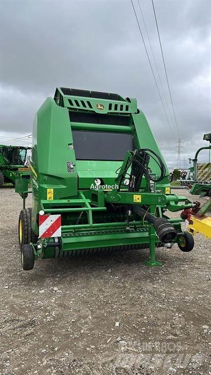 John Deere V461M Prasy zwijające