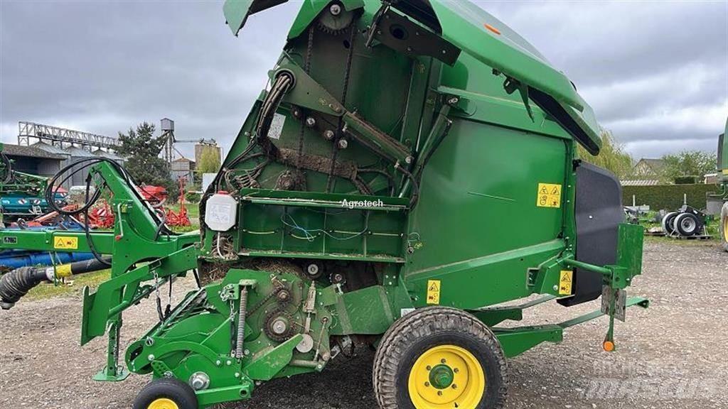 John Deere V461M Prasy zwijające