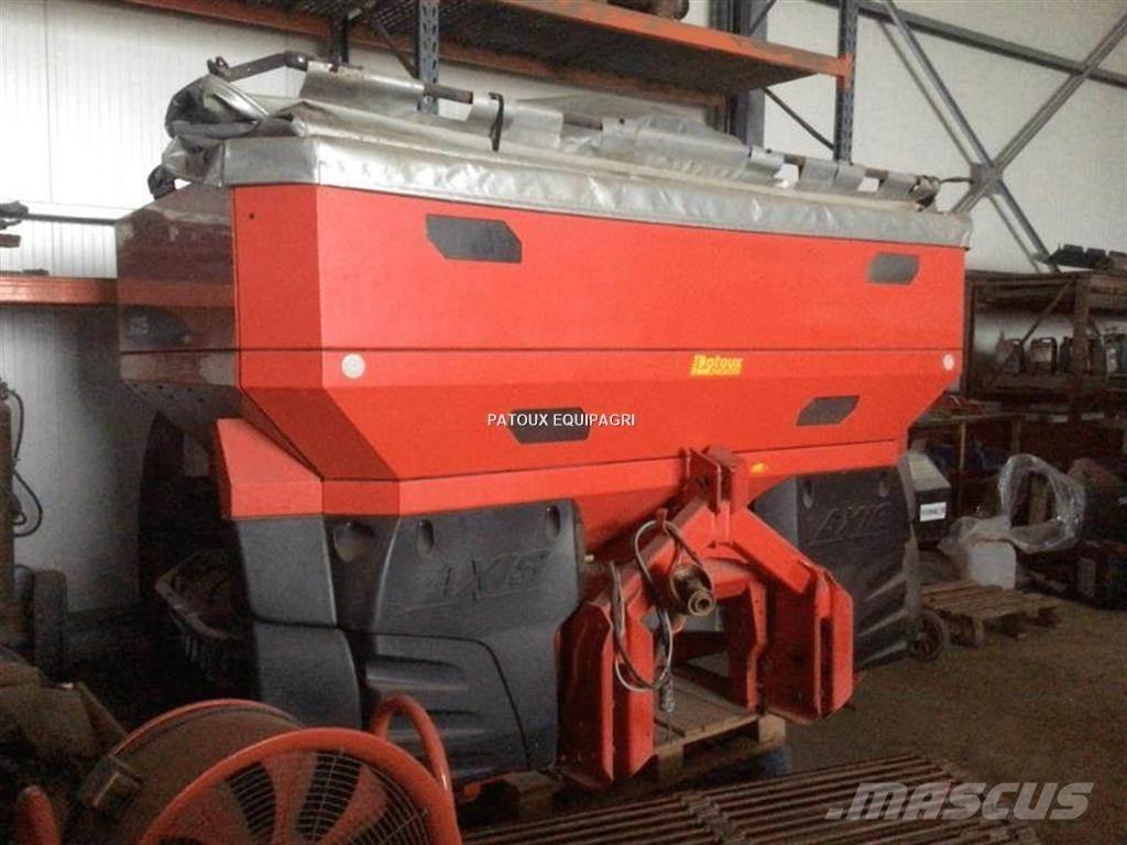 Kuhn AXIS50.1W Rozrzutnik nawozów mineralnych