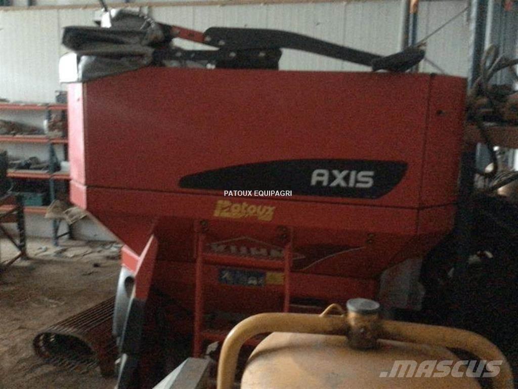 Kuhn AXIS50.1W Rozrzutnik nawozów mineralnych