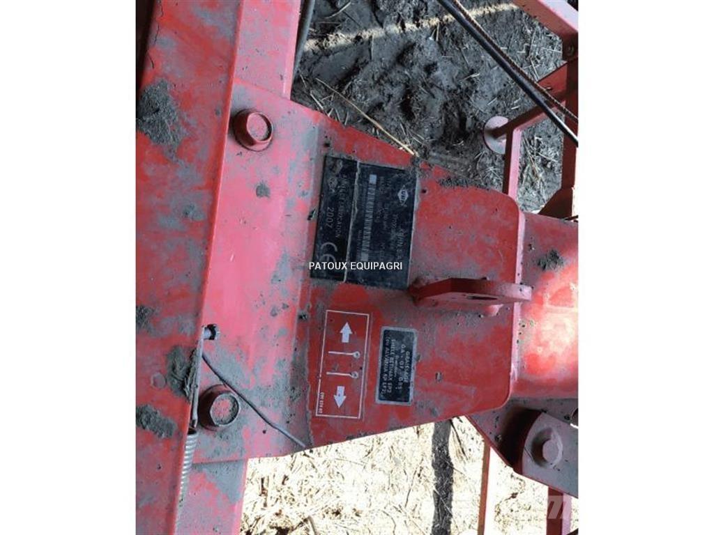 Kuhn GF5801 Zgrabiarki i przetrząsacze