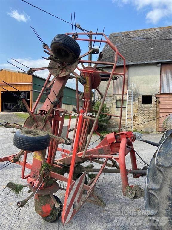 Kuhn GF6502 Zgrabiarki i przetrząsacze