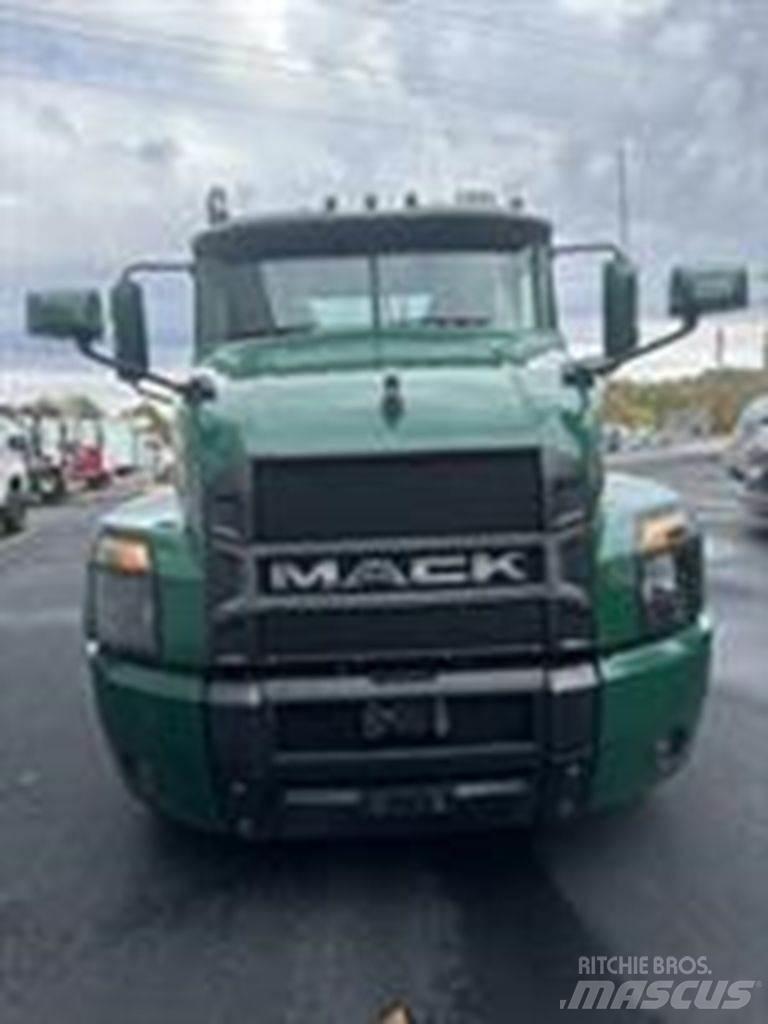 Mack AN64T Ciągniki siodłowe