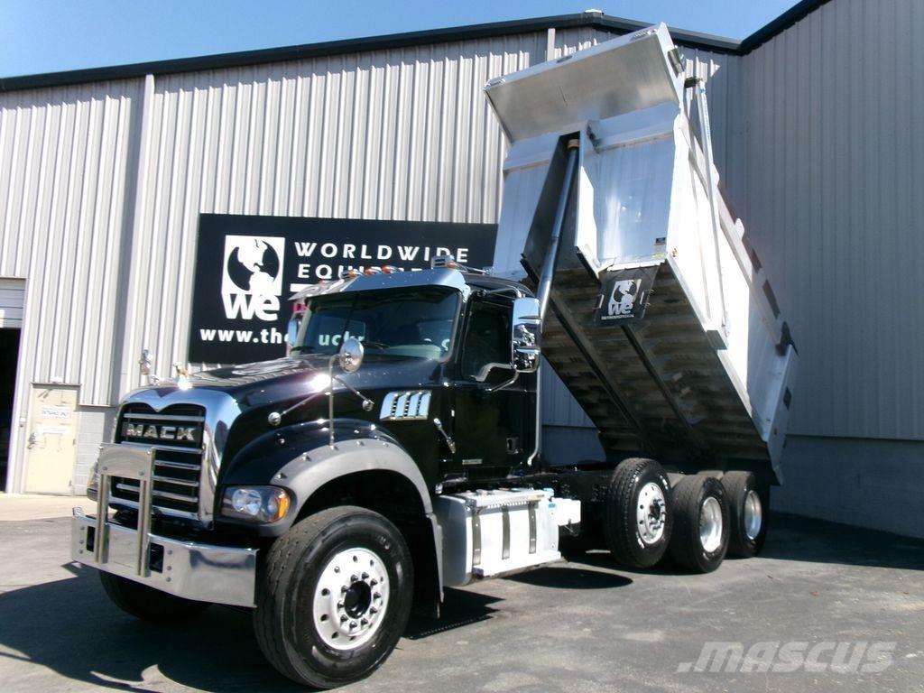 Mack GR64F Wywrotki