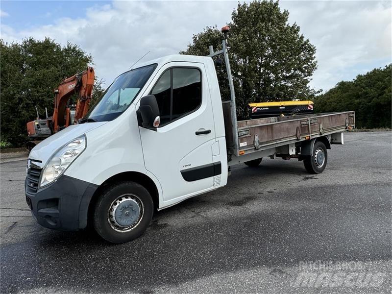 Opel Movano Ciężarówki typu Platforma / Skrzynia