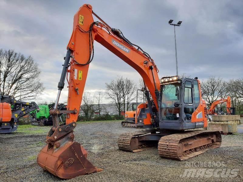 Doosan DX140LCR-5 Koparki gąsienicowe