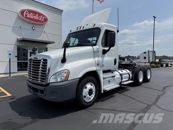 Freightliner CASCADIA 113 Ciągniki siodłowe