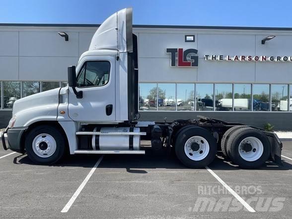 Freightliner CASCADIA 126 Ciągniki siodłowe