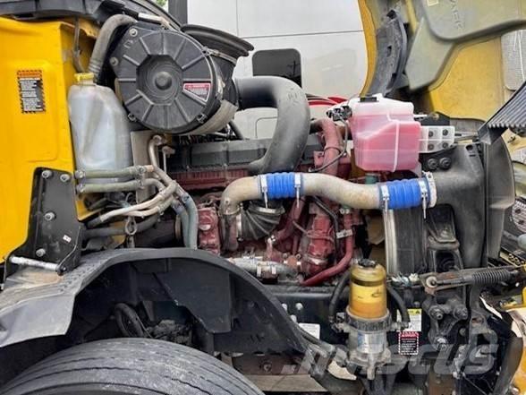 Mack ANTHEM 64T Ciągniki siodłowe