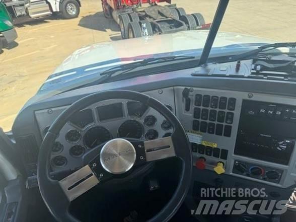 Mack PINNACLE CHU613 Ciągniki siodłowe
