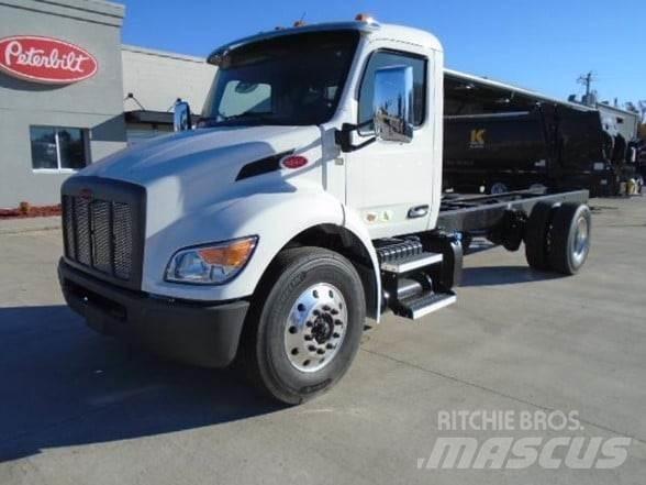 Peterbilt 536 Pojazdy pod zabudowę