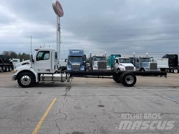 Peterbilt 536 Pojazdy pod zabudowę