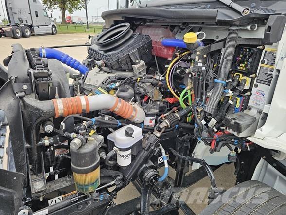 Peterbilt 536 Maszyny budowlane - Inne