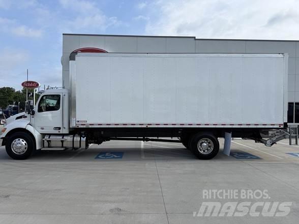 Peterbilt 536 Samochody ciężarowe ze skrzynią zamkniętą