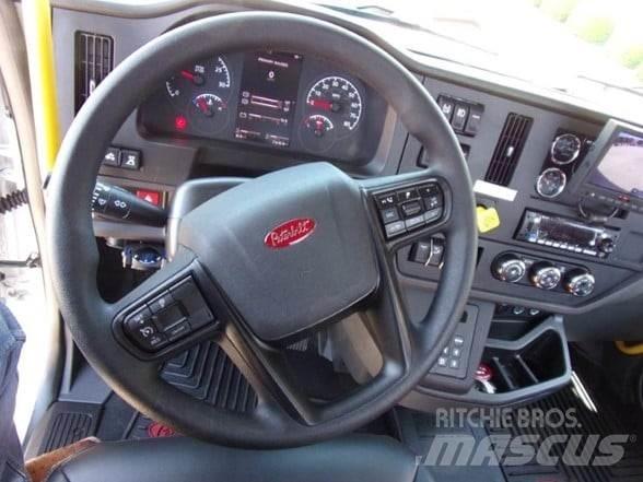 Peterbilt 536 Maszyny budowlane - Inne