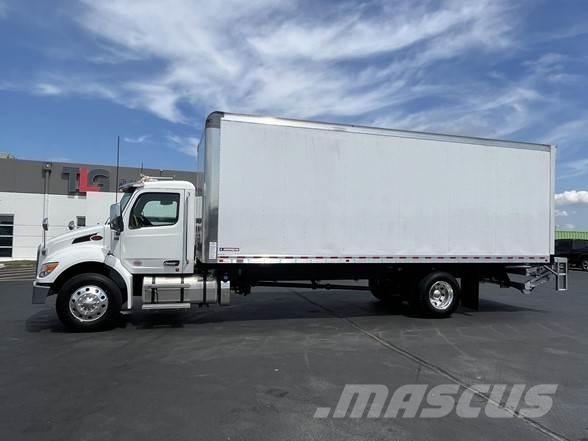 Peterbilt 536 Samochody ciężarowe ze skrzynią zamkniętą
