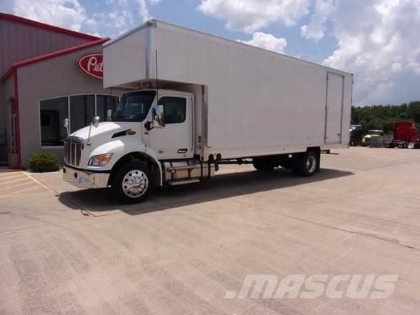 Peterbilt 536 Samochody ciężarowe ze skrzynią zamkniętą