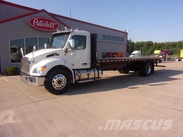 Peterbilt 537 Ciężarówki typu Platforma / Skrzynia